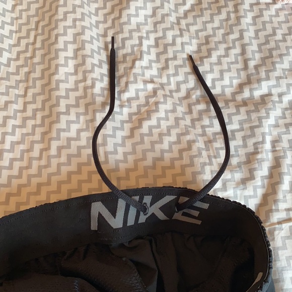 NWT Nike Woven Training Shorts Men Size Small - Picture 10 of 13